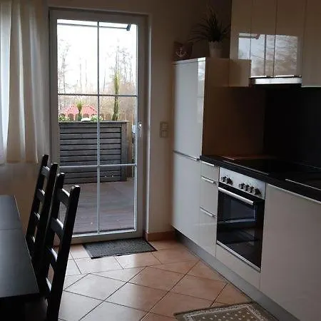 Mueritzhof Direkt Am Wasser Apartament Vipperow