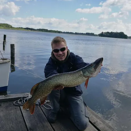 Mueritzhof Direkt Am Wasser