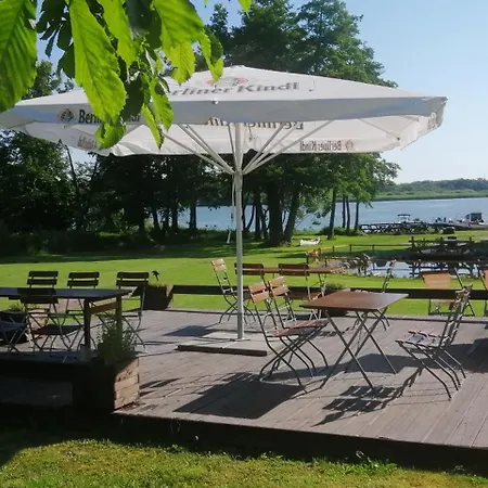 Mueritzhof Direkt Am Wasser Appartamento Vipperow